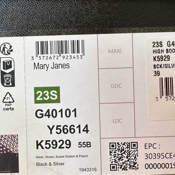 CHANEL
Resille Strass Kid Suede Patent Mary Jane Black Knee High Boots - Picture 15 of 15